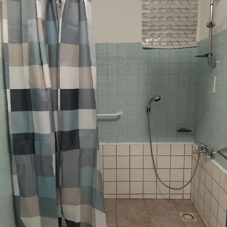 Prázdninový dům Deconnection Saint-Cyr-des-Gats